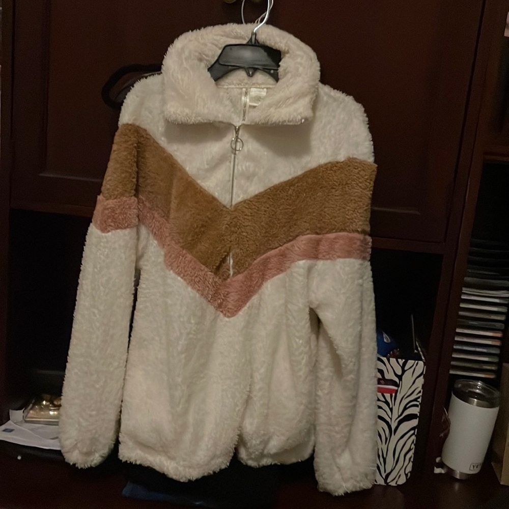 Half zip fuzzy jacket